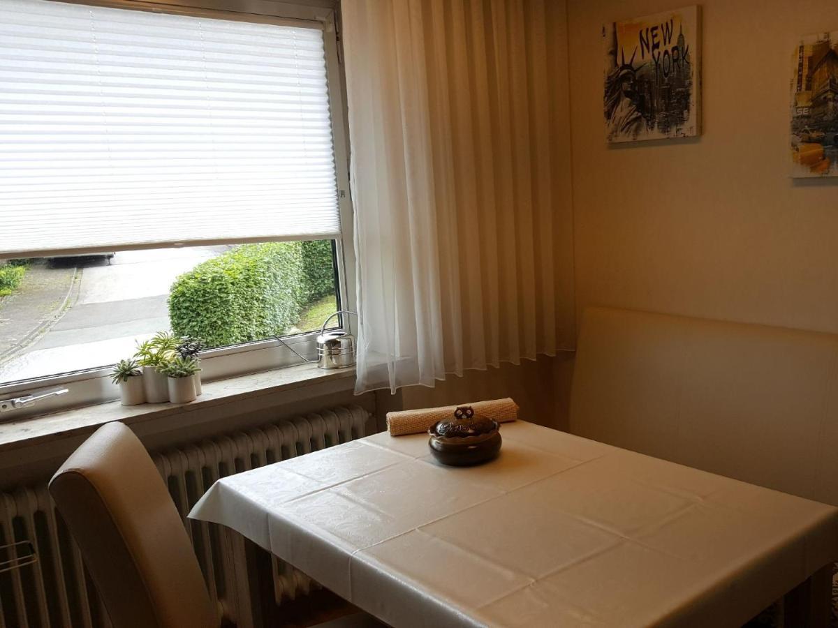 Ferienwohnungen Am Finkenweg Bestwig Esterno foto